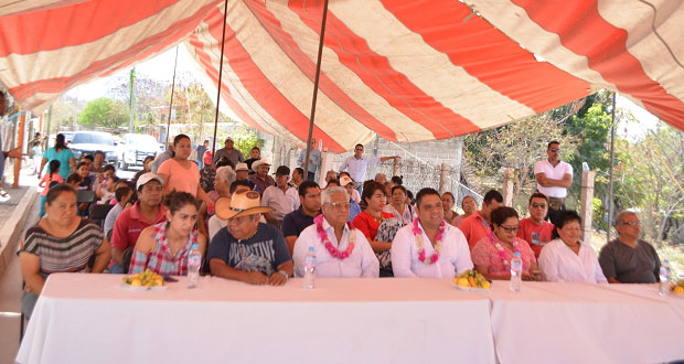 Antorcha inaugura calles en el municipio de Chietla