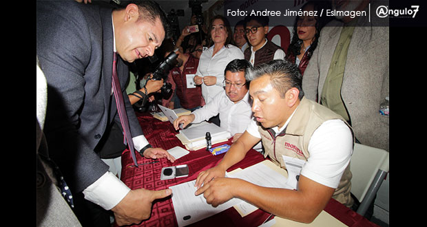 Armenta se registra como aspirante de Morena y asegura ser el más competitivo