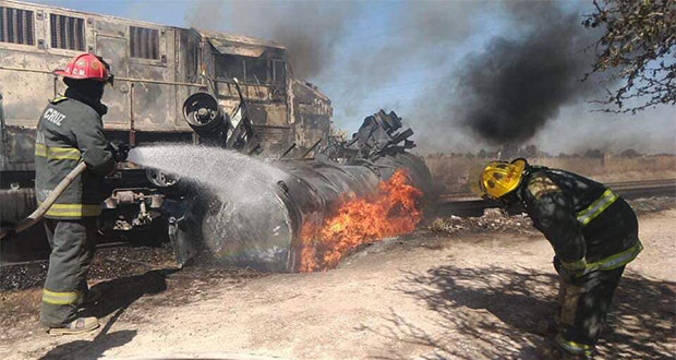 Choque de pipa contra tren en Aguascalientes deja dos muertos