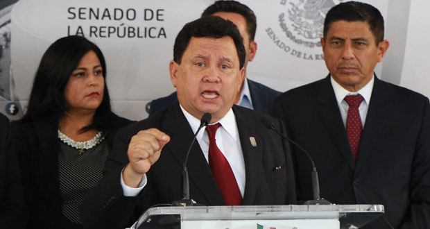 Sin pruebas, Héctor Alonso acusa al gobierno de Puebla de espionaje