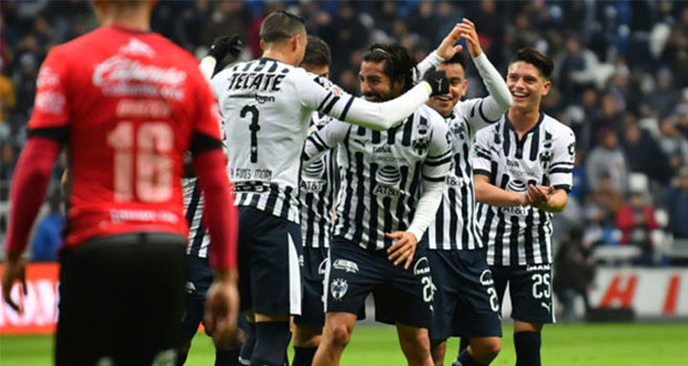Monterrey mantiene paso goleador