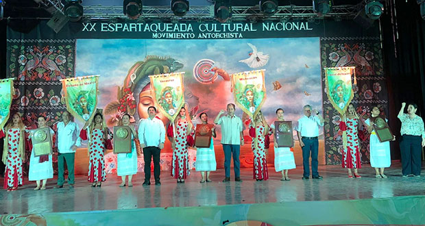 Se corona Puebla en Espartaqueada Cultural Antorchista