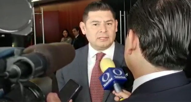 ONG acusa a Armenta de pactar con PAN para “descarrilar” a Barbosa