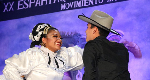 Estudiantes ganan 1er lugar de baile en Espartaqueada de Antorcha