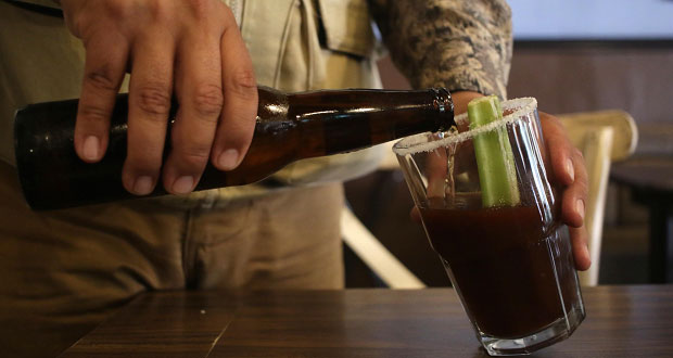 27% de mexicanos inició consumo de alcohol entre los 10 y 15 años