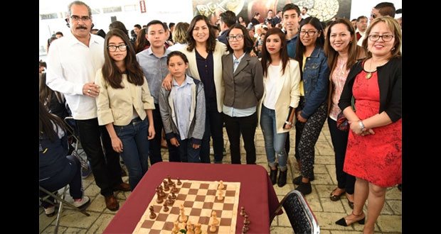En la Libertad, comuna abre primera escuela de ajedrez del país
