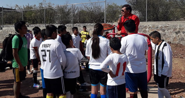 Con 14 equipos, inicia liga de futbol de Antorcha en Cuautinchán