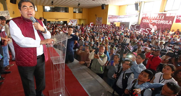 Quienes quieren retener privilegios están dando patadas: Barbosa