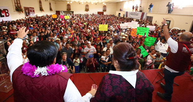 Puebla ya no aguanta una clase política de élite, señala Barbosa