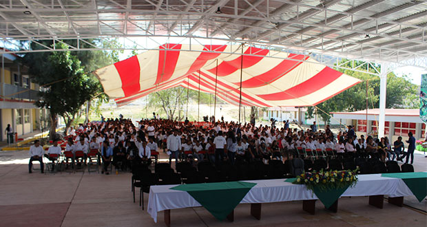 Inauguran techo para cancha del Instituto Tecnológico de Tecomatlán