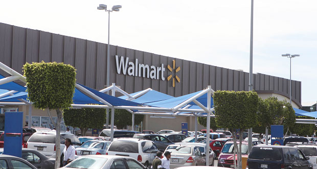 En México, empleados de Walmart amagan con huelga para marzo
