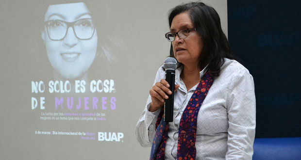 En México, sólo 42.5% de científicos son mujeres: física de BUAP