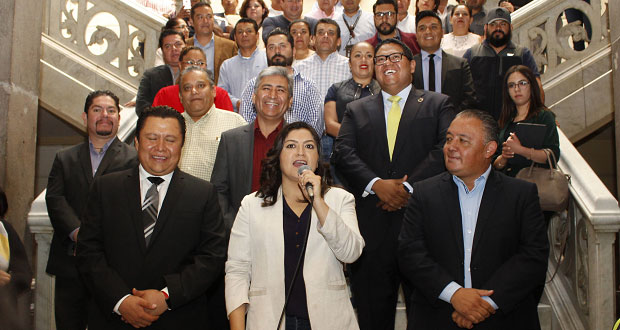 Acuerdan aumento del 4.6% al salario de los sindicalizados del ayuntamiento