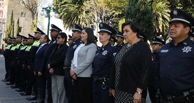 Claudia Rivera toma protesta a 53 nuevos mandos medios de la Ssptm