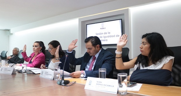 Trabajadores del gobierno tendrán 10 días de licencia de paternidad