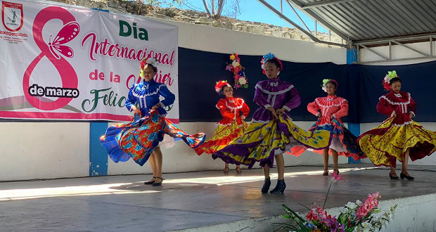 Comuna antorchista de Ixcaquixtla conmemora Día de la Mujer
