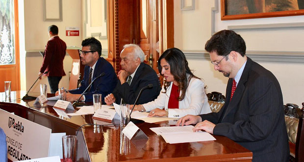 Comuna poblana solventa 18 recomendaciones sobre mejora regulatoria
