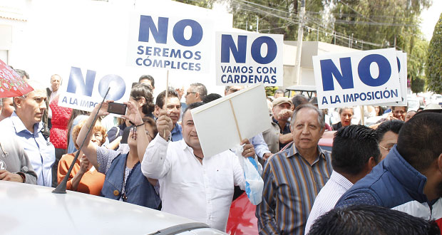 Con respaldo de yunquistas, Enrique Cárdenas se registra como candidato
