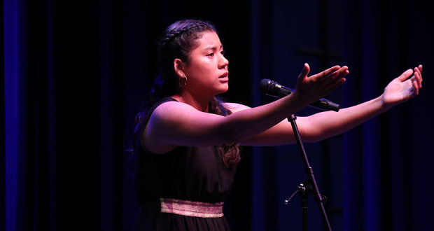 Poblana gana segundo lugar nacional en concurso de declamación