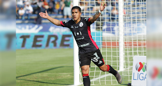 Con 10 hombres, Lobos BUAP derrota 2-1 al Pumas