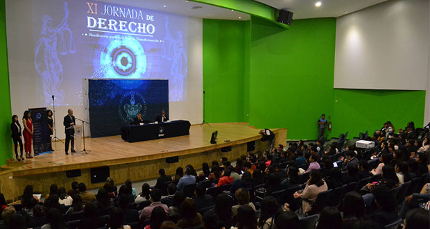 Resiliencia, tema de jornada en Facultad de Contaduría de BUAP
