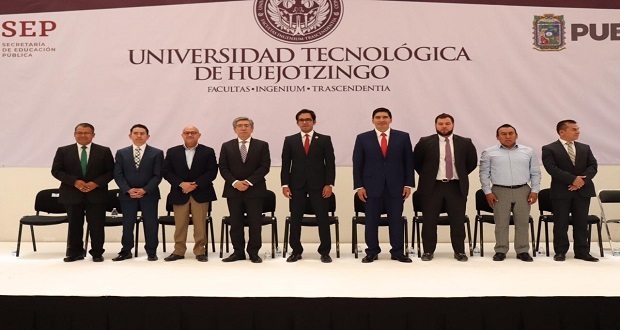 Xavier Velasco, el nuevo rector de la Universidad de Huejotzingo