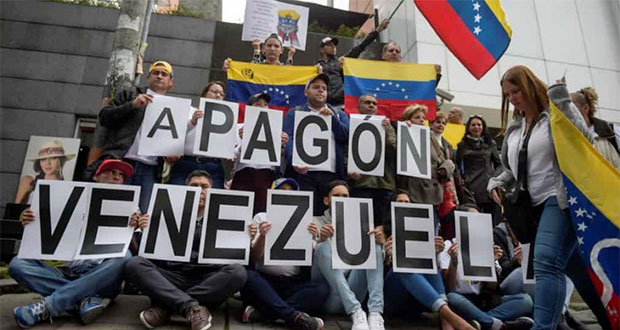 Fiscalía de Venezuela pide investigación contra Guaidó por apagón