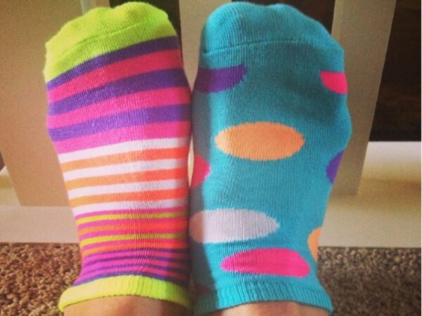 ¿Por qué se usan calcetines de colores en el Día del Síndrome de Down?