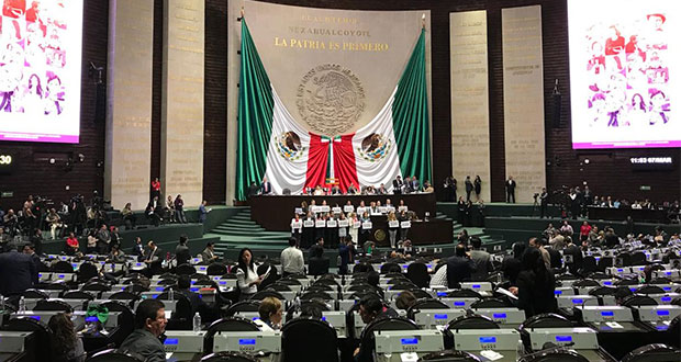 Diputados declaran constitucional extinción de domino por huachicol