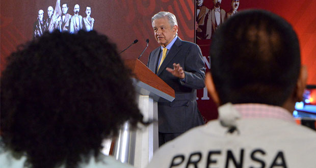 AMLO evade abrir debate sobre aborto; plantea consulta y lo rechazan