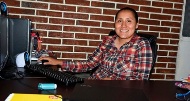 Con plática, organización celebra Día de la Mujer en Atlixco