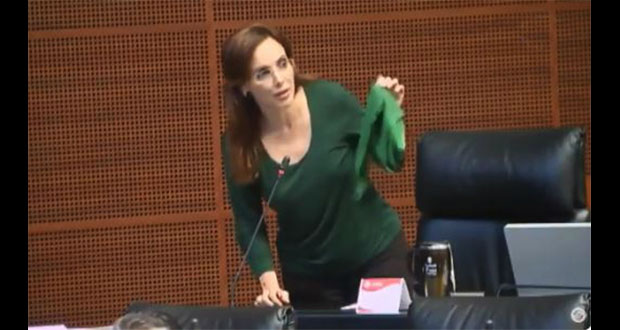 En Senado, morenista provida desata polémica por pañuelo verde