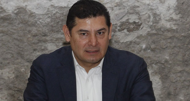 Armenta se echa para atrás y dice buscar reunirse con Barbosa