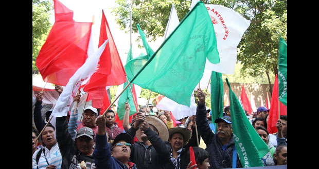 Antorchistas de Puebla exigen a Segob cumplir con apoyos acordados