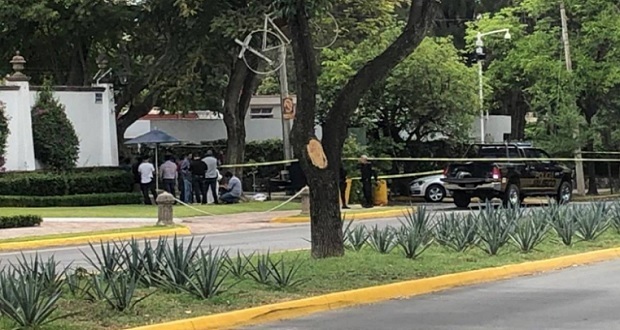 Mujer es asesinada por su esposo afuera de Casa Jalisco