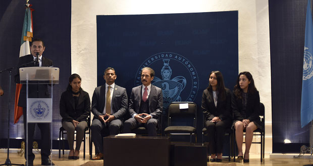 En BUAP, alumnos replican modelo de ONU para debatir temas mundiales