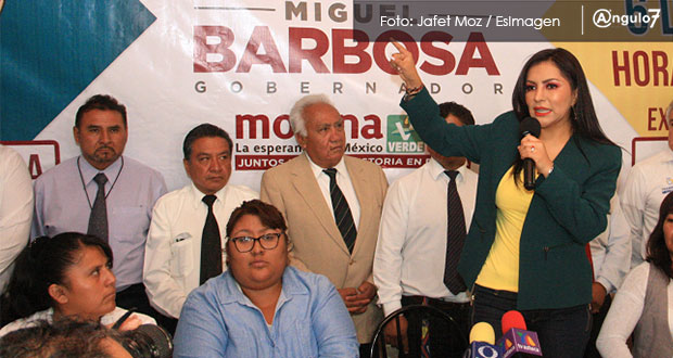 De nueva cuenta, Erika Díaz usa al Consejo Taxista y ahora apoya a Barbosa
