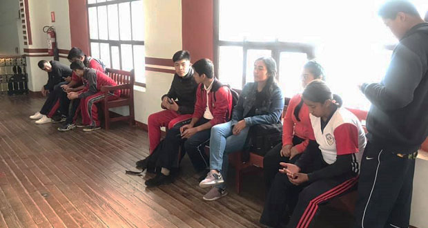 Estudiantes de CBTA de Zacapoaxtla piden solución a demandas