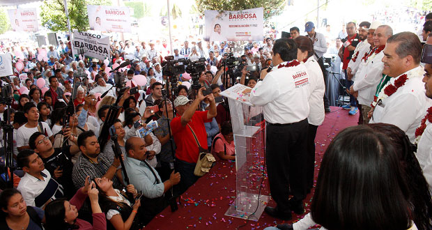 En Xicotepec, piden a Barbosa mejorar seguridad, MP y combatir pobreza