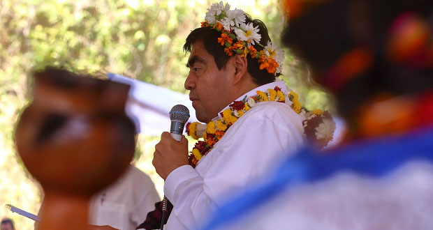 Modernizaré vía que conecta a Zihuateutla con Xicotepec: Barbosa