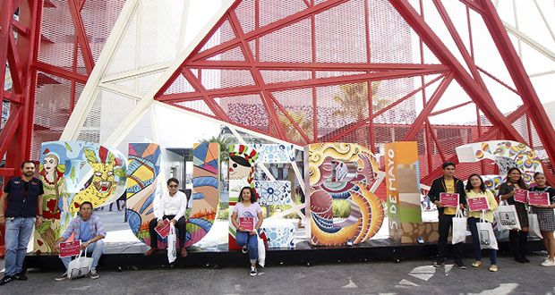 Premian a 6 artistas por sus diseños para la Feria de Puebla