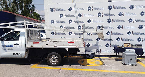 Recuperan en San Miguel Canoa caja fuerte robada a tienda de metales