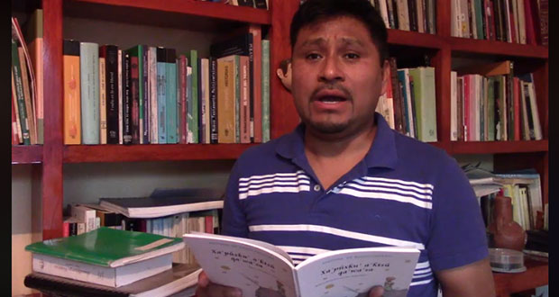 Pedro Pérez, profesor poblano, traduce El Principito al totonaco