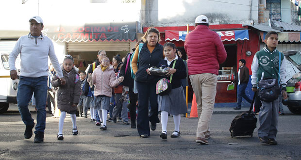 Tras Semana Santa, regresan a clases 1.8 millones de poblanos