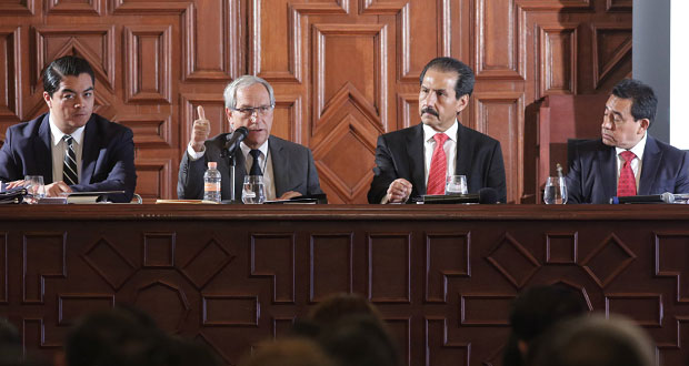 Educación, llave del progreso, afirma Cárdenas ante CU de BUAP