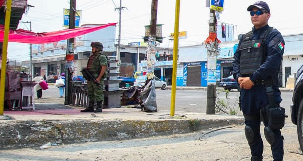 Clausuran 8 locales en mercado Independencia por venta de alcohol sin permiso