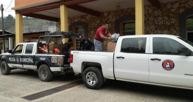 Dan kits para combatir incendios a brigadistas de Sierra Norte