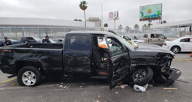 Estadounidense atropella a 5 personas en frontera con México