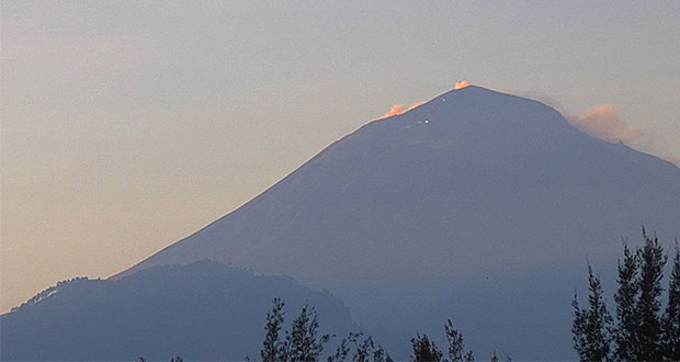 Popocatépetl registra 51 exhalaciones con agua, gas y ceniza: PC