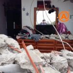 Por adeudo ilegal de terreno en Aparicio, mujer acusa demolición de su casa
